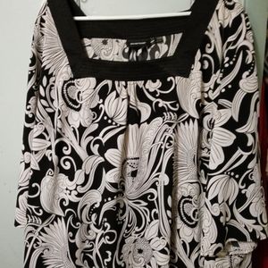 Avenue quarter sleeve square neck shirt